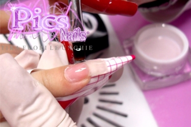 applicazione gel unghie pics nails