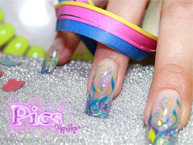 Carnival Nails Coulors