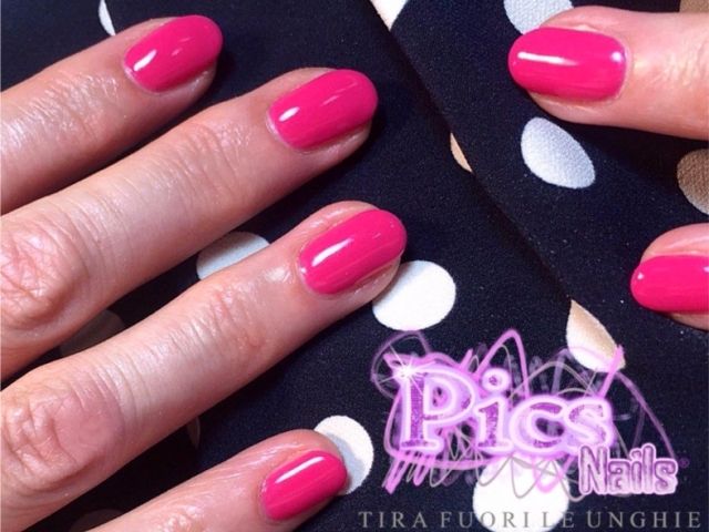 Fuchsia Nails