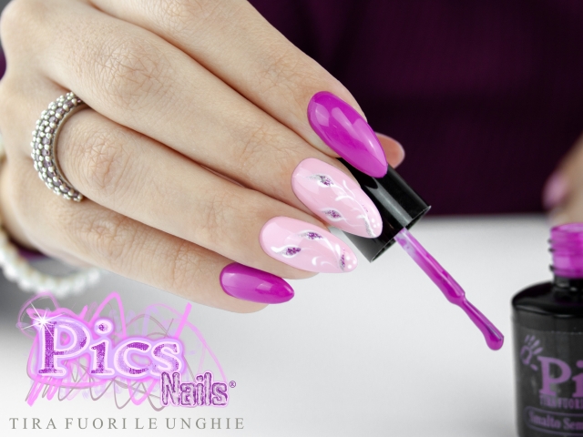 Fucsia Nail Art