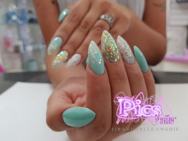 Glitter Pale-Blue Nail Art