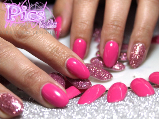 Glitter Pink Nails | Pics Nails