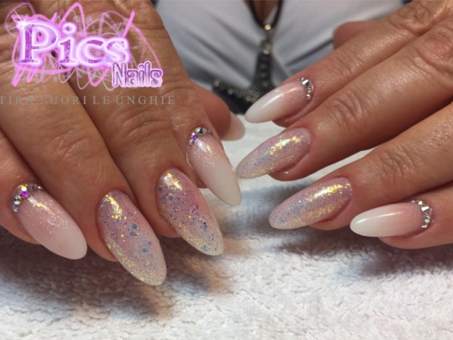 Glittery Baby Boomer Nail Art