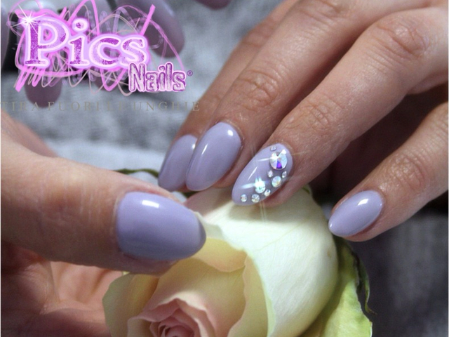 Lilac Grey Nails