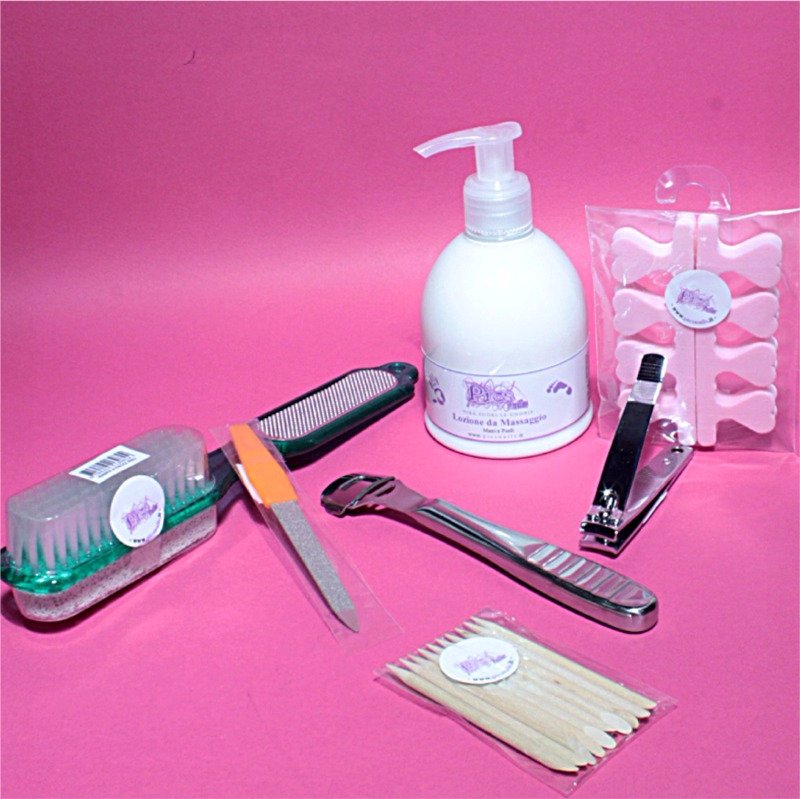 Manicure and Pedicure Kit 1 Pics Nails