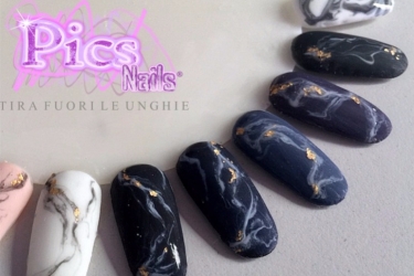 Matte Marble Nails Primavera 2017