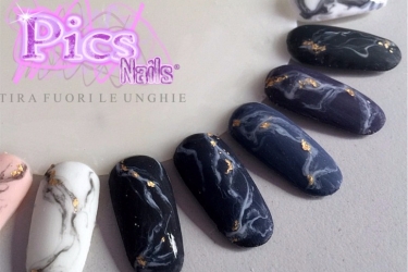 Matte Marble Nails, Unghie effetto marmo opaco