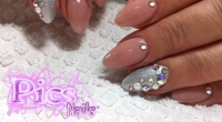 Nail Art con Brillantini