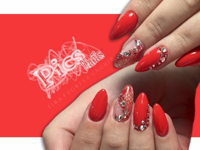 nail art swarovski pizzo rosso