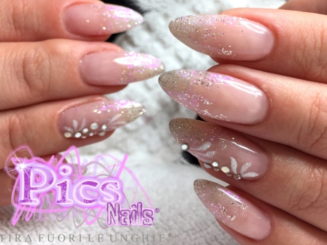 Nail Art Unghie Delicate