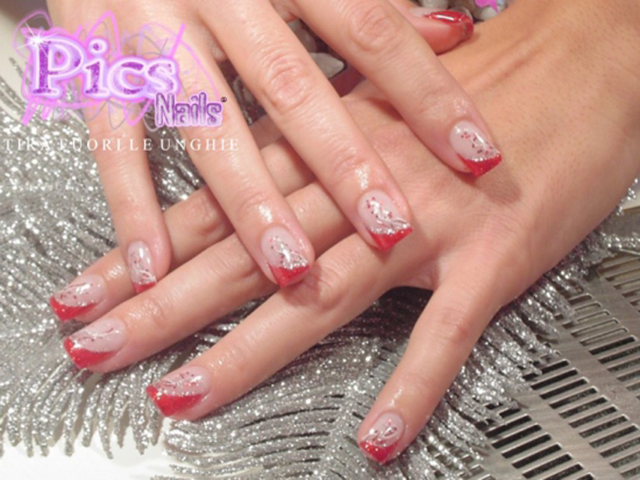 Nail Decorations with Oblique Red French
