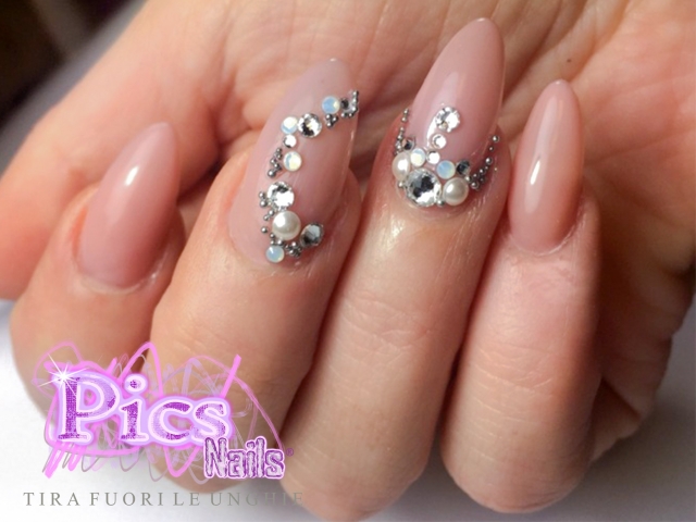 Nude Swarovski Nail Art