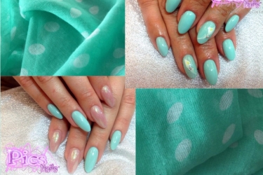 Outfit Primaverili e Nail Art