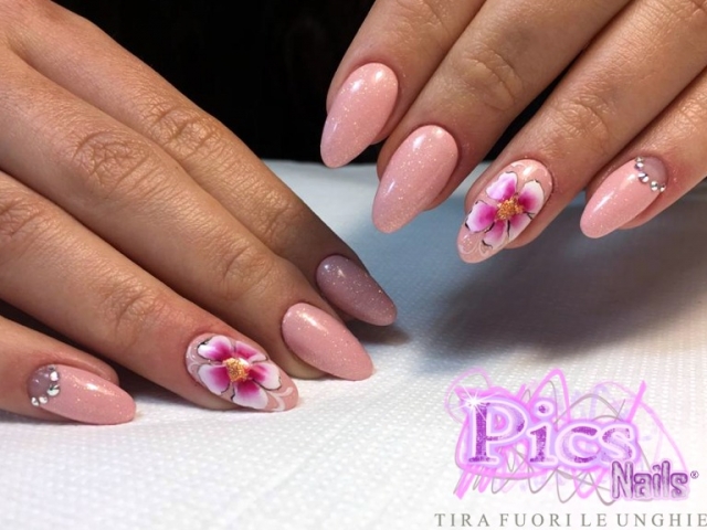 Pink Floral Nail Art