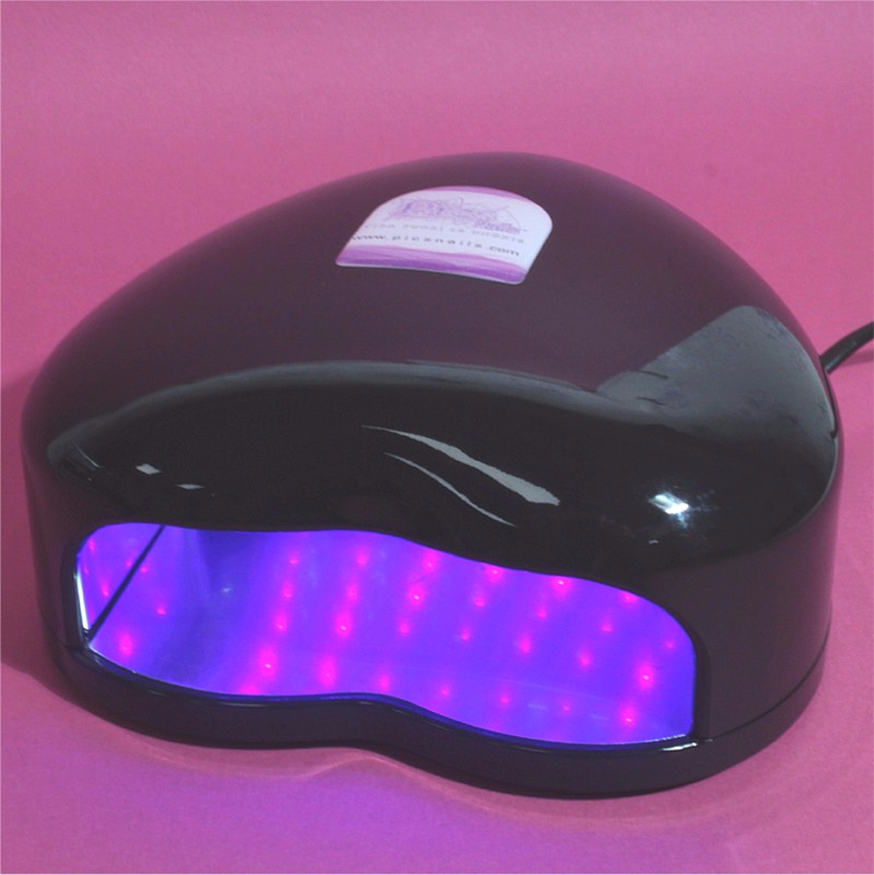 What's the difference between an Uv Lamp and a Led Lamp? Pics Nails