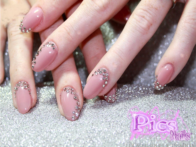 Swarovski Nail Art