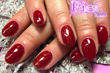 Decorazioni Unghie Natalizie.Tendenze Unghie Natale Consigli Per Le Tue Nail Art Pics Nails