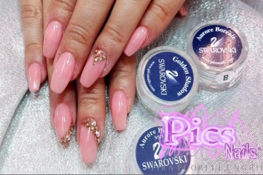 Unghie Eleganti Nail Art Gioiello